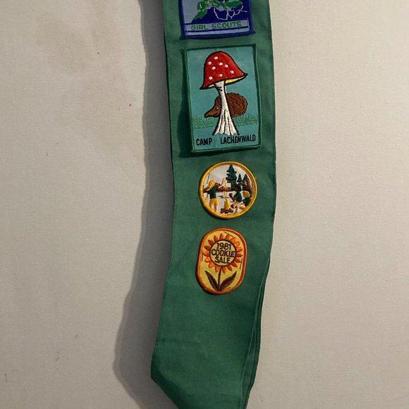 Girl Scouts of America GSA Sash and Badges North Atlantic Region - Picture 4 of 5